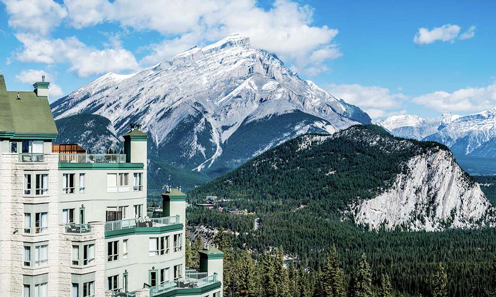 A Luxurious Retreat: Exploring Calgary’s Premier Resorts